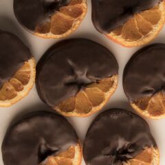 LSV ÇİKOLATA -ÇİK. MANDALİNA KURUSU 150 GR KARE K.