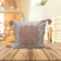 KREM RENGİ PUNCH YASTIK PEMBE İŞLEMELİ