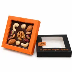 KURUYEMİŞLİ KARE TABLET ÇİKOLATA
