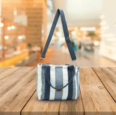 GRİ ÇİZGİLİ KOL ÇANTASI